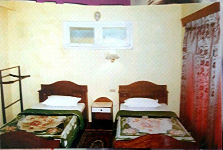 Hotel Mount Heaven โพคารา ภายนอก รูปภาพ