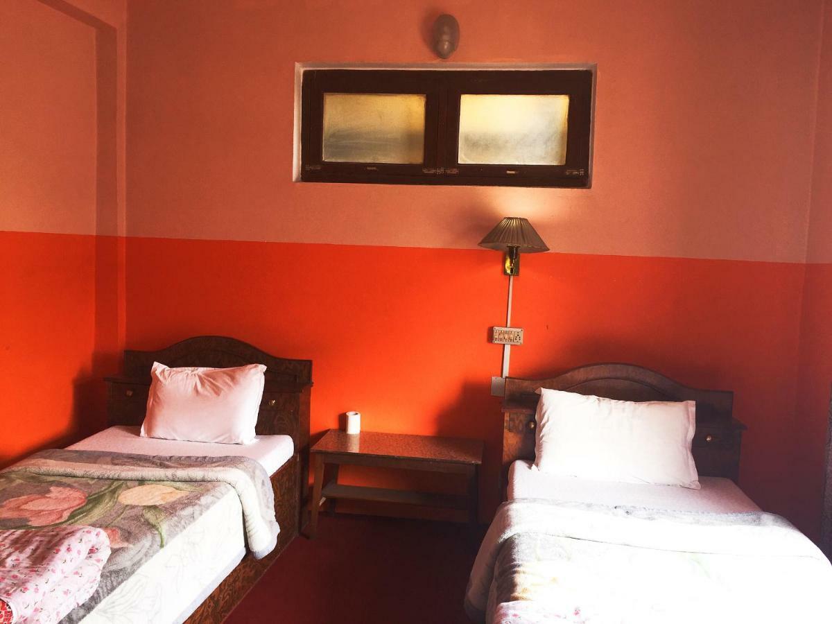 Hotel Mount Heaven โพคารา ภายนอก รูปภาพ