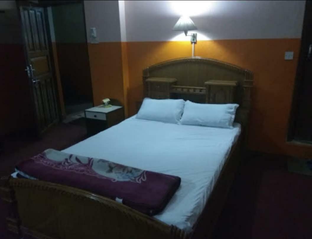 Hotel Mount Heaven โพคารา ภายนอก รูปภาพ